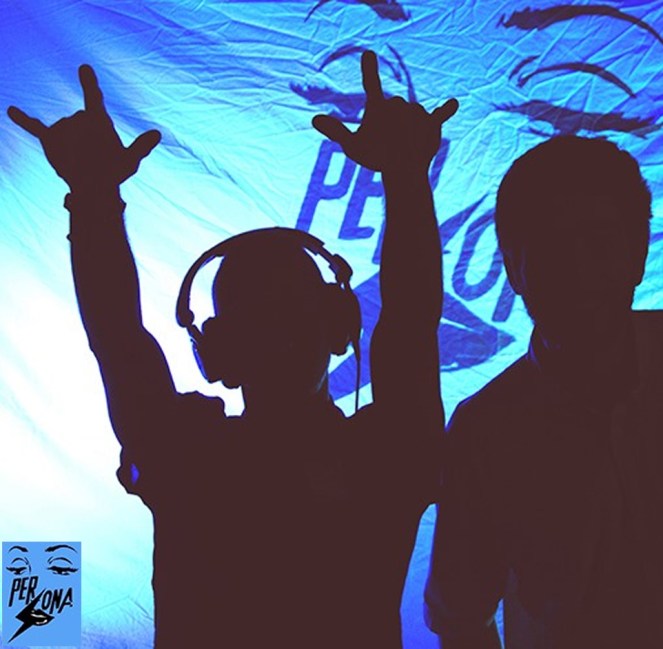 toko_loco_alessandro_querzoli_ale_q_performer_dj_percussion_live_show_agenzie_eventi_spettacoli_indie_house_rock_numero_top_1_ver_b