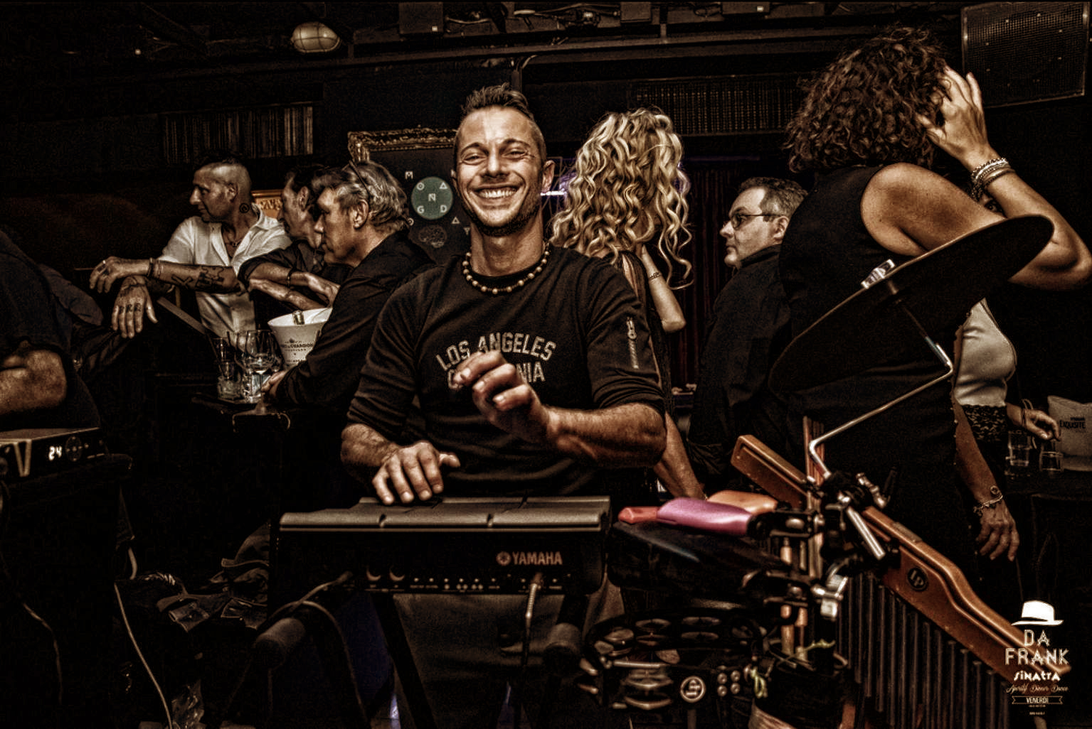 alessandro_querzoli_toko_loco_percussioni_booking_percussion_live_ok_top_music