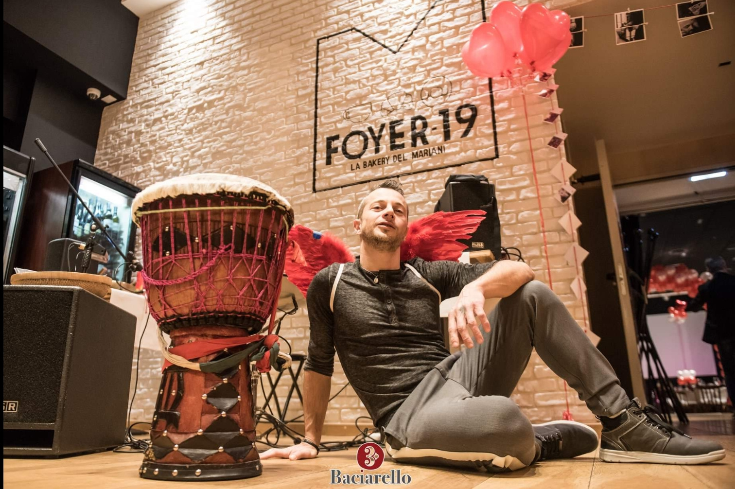 alessandro_querzoli_percussioni_spettacolo_toko_loco_percussioni_live_set_agenzie_show_house_chill_drum_4